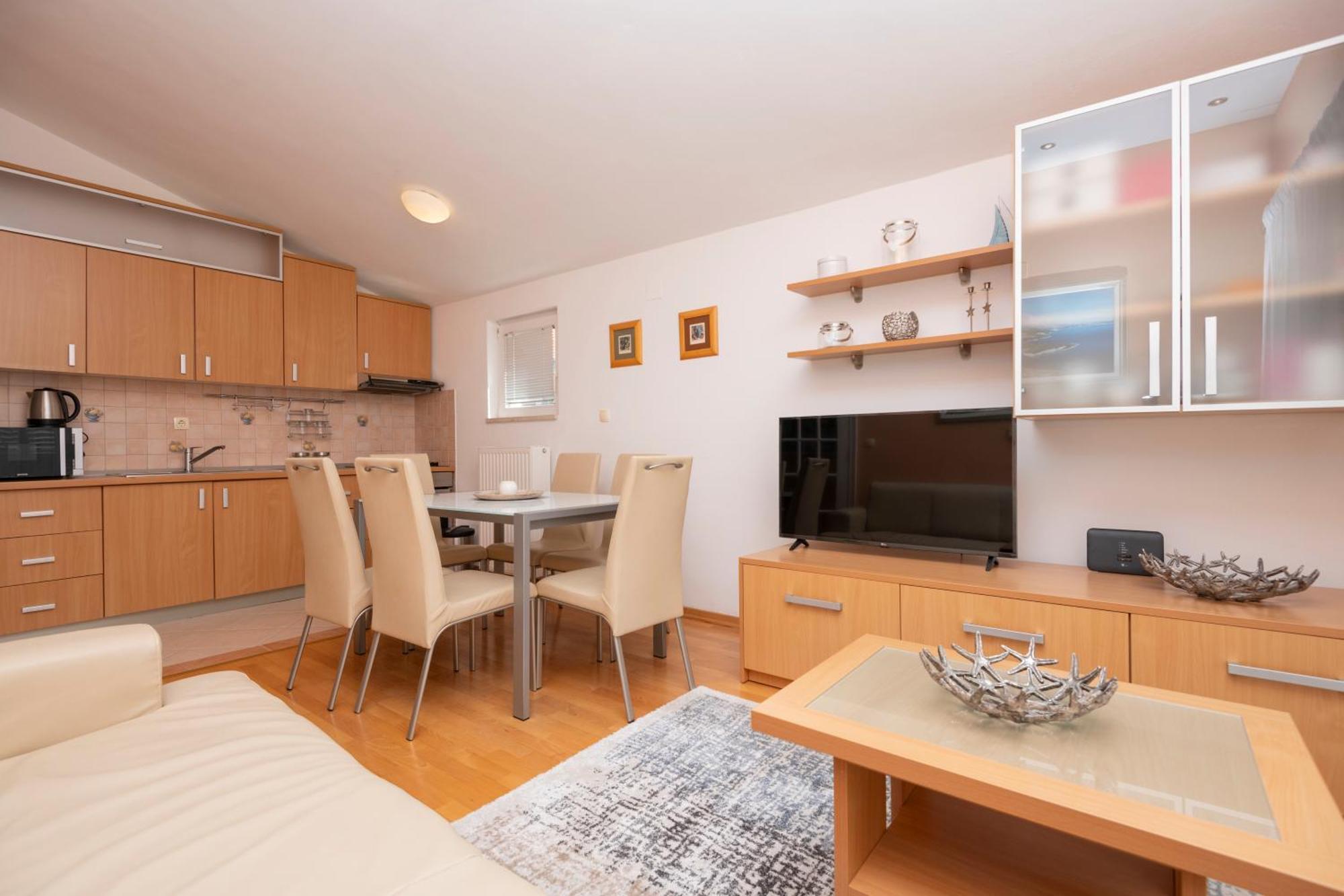 Family Apartments Marita Makarska Exterior photo