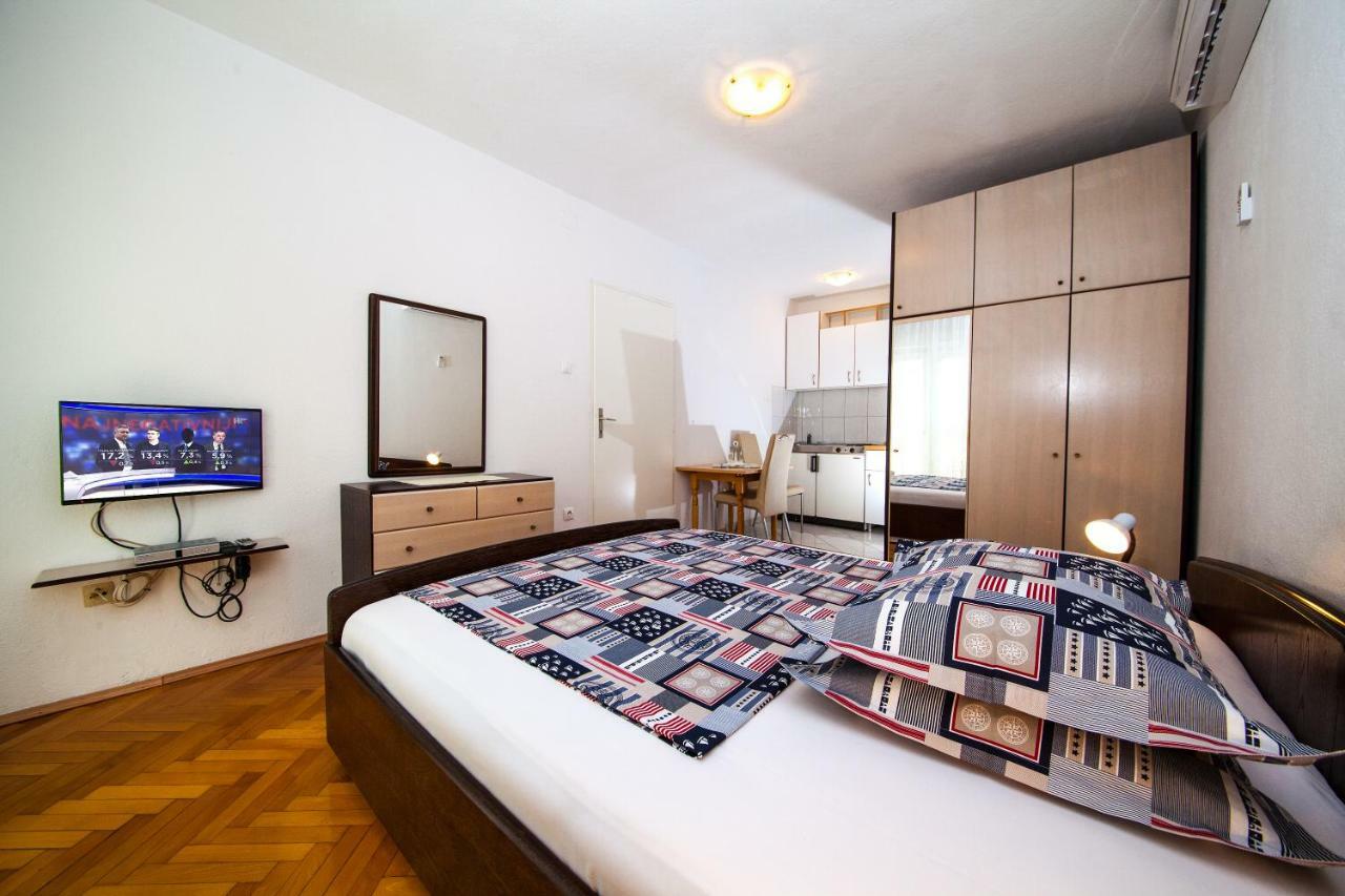 Family Apartments Marita Makarska Exterior photo