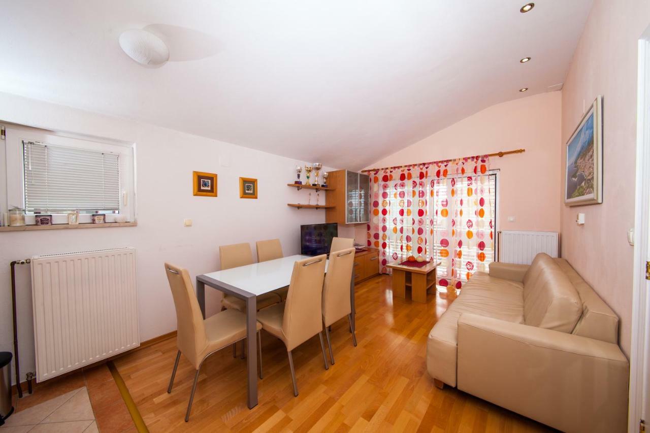 Family Apartments Marita Makarska Exterior photo